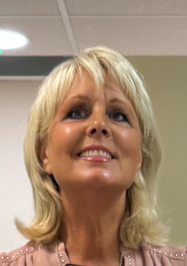 Carole Matthews Photo